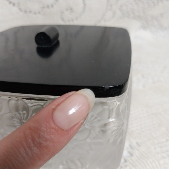 Japanese Cherry Blossom Maple Leaf Glass Trinket Box Black Lacquer Wooden Lid - Picture 7 of 10